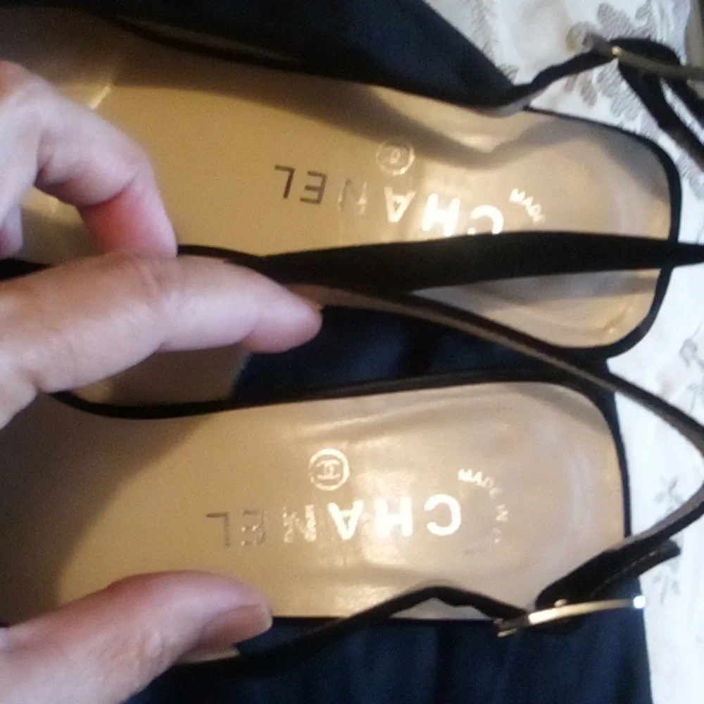 Chanel Cambon sling back shoes 37.5 = 7.5 USA black w/ blk patent toe - Picture 13 of 16